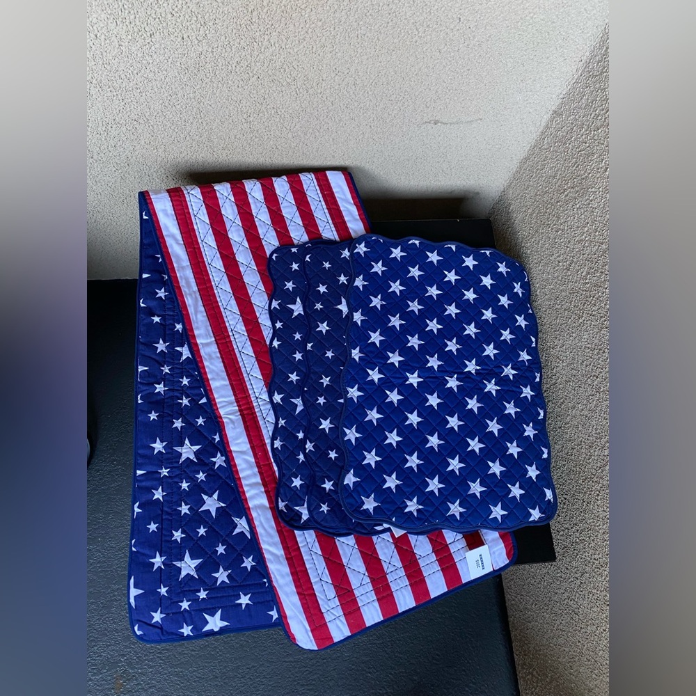 Kohls American Flag Quilted Placemat Set - Stars & Stripes 2015 y